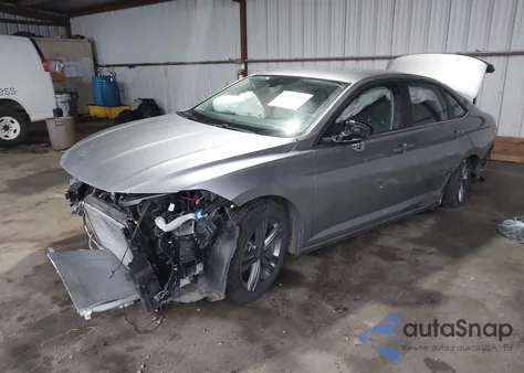 2024 Volkswagen Jetta 1.5T Se from USA, damaged, VIN 3VWEM7BU2RM017389